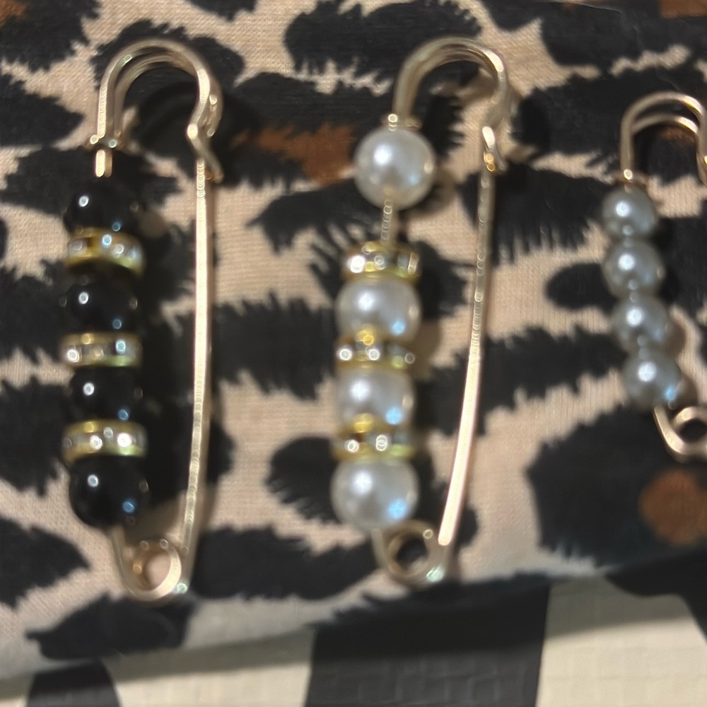 Chic Multi ColorBeaded Brooch Set - Picture 8 of 8